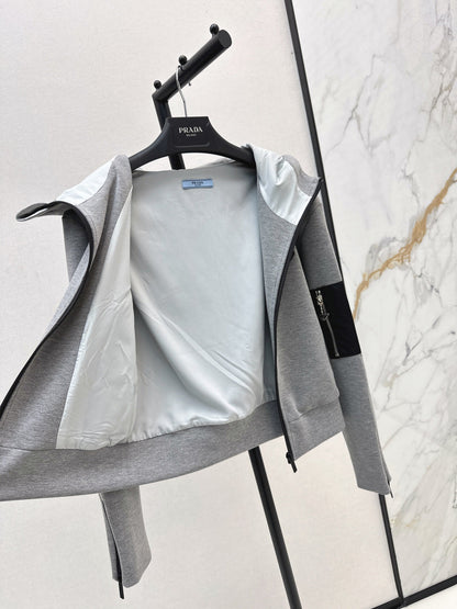 Pra  New Hooded zip-up jacket