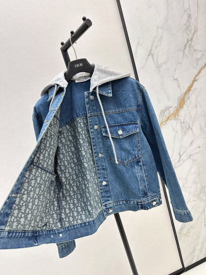 CD  New hooded jacket