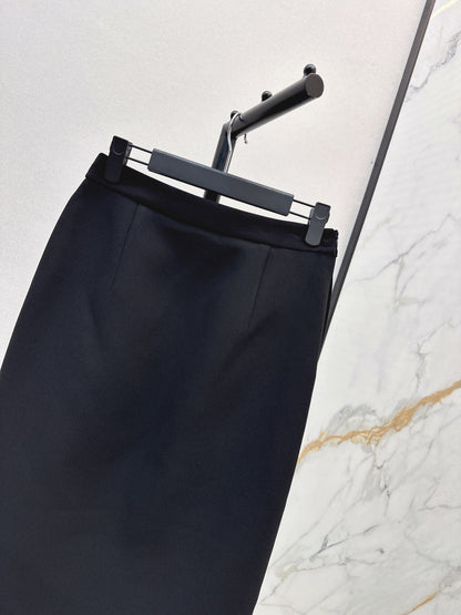 CD  New Hip-hugging slit skirt