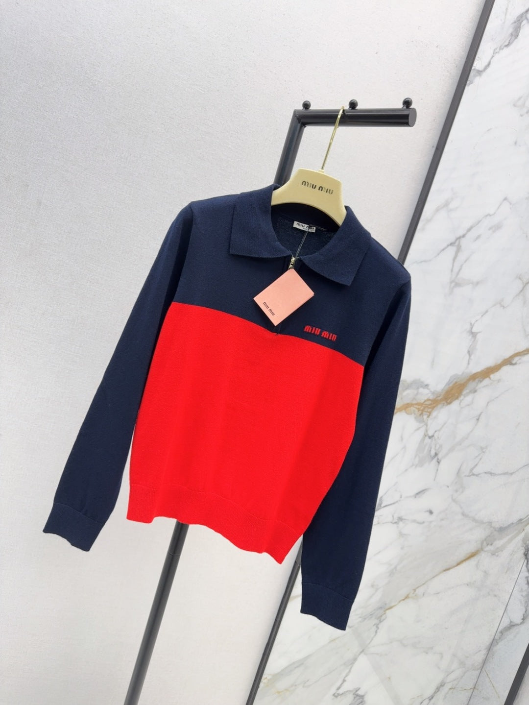 Miu  New knitted sweater