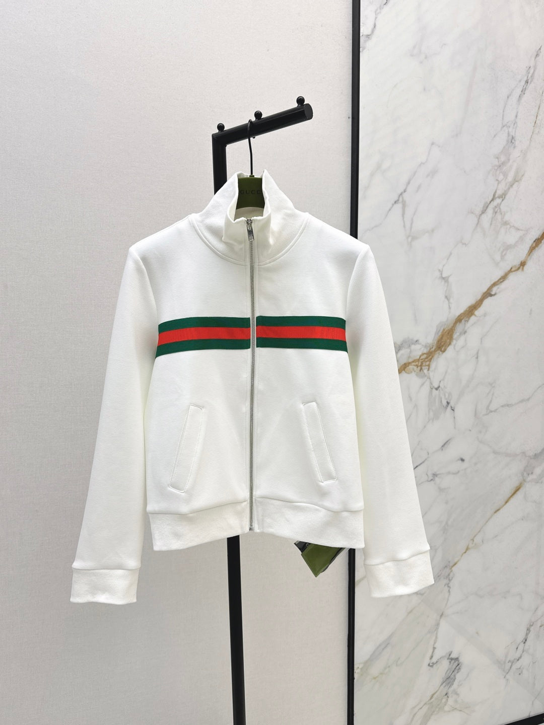 Guc New Square collar short coat