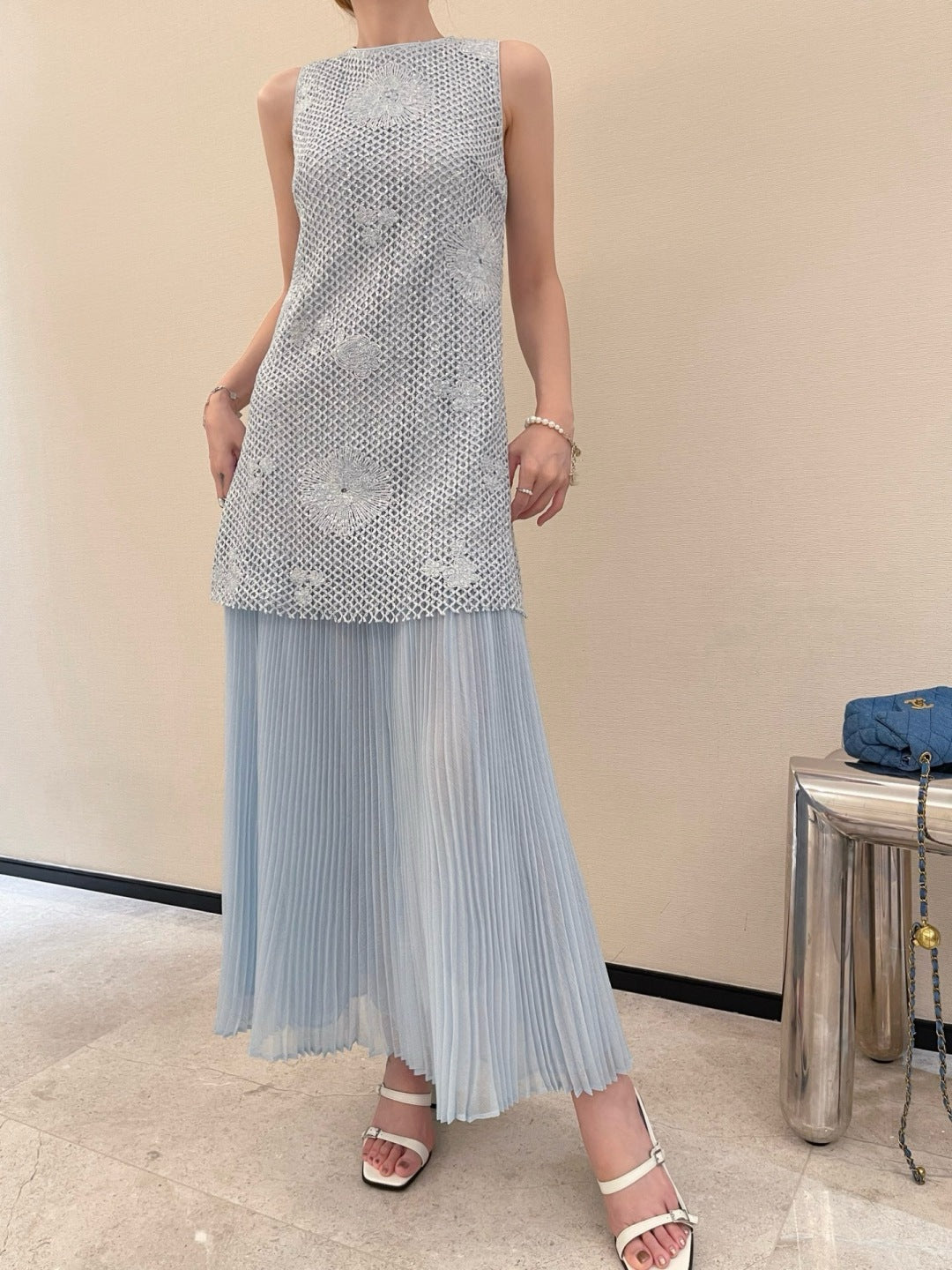 Vlan New sleeveless dress