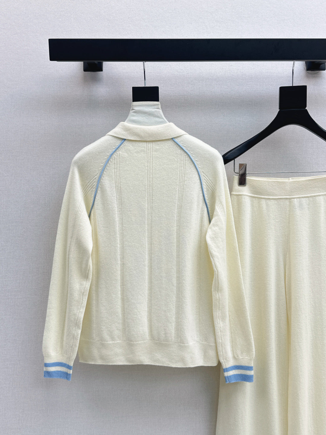 Miu New knitted suit