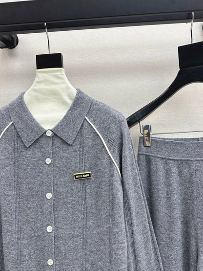Miu New knitted suit
