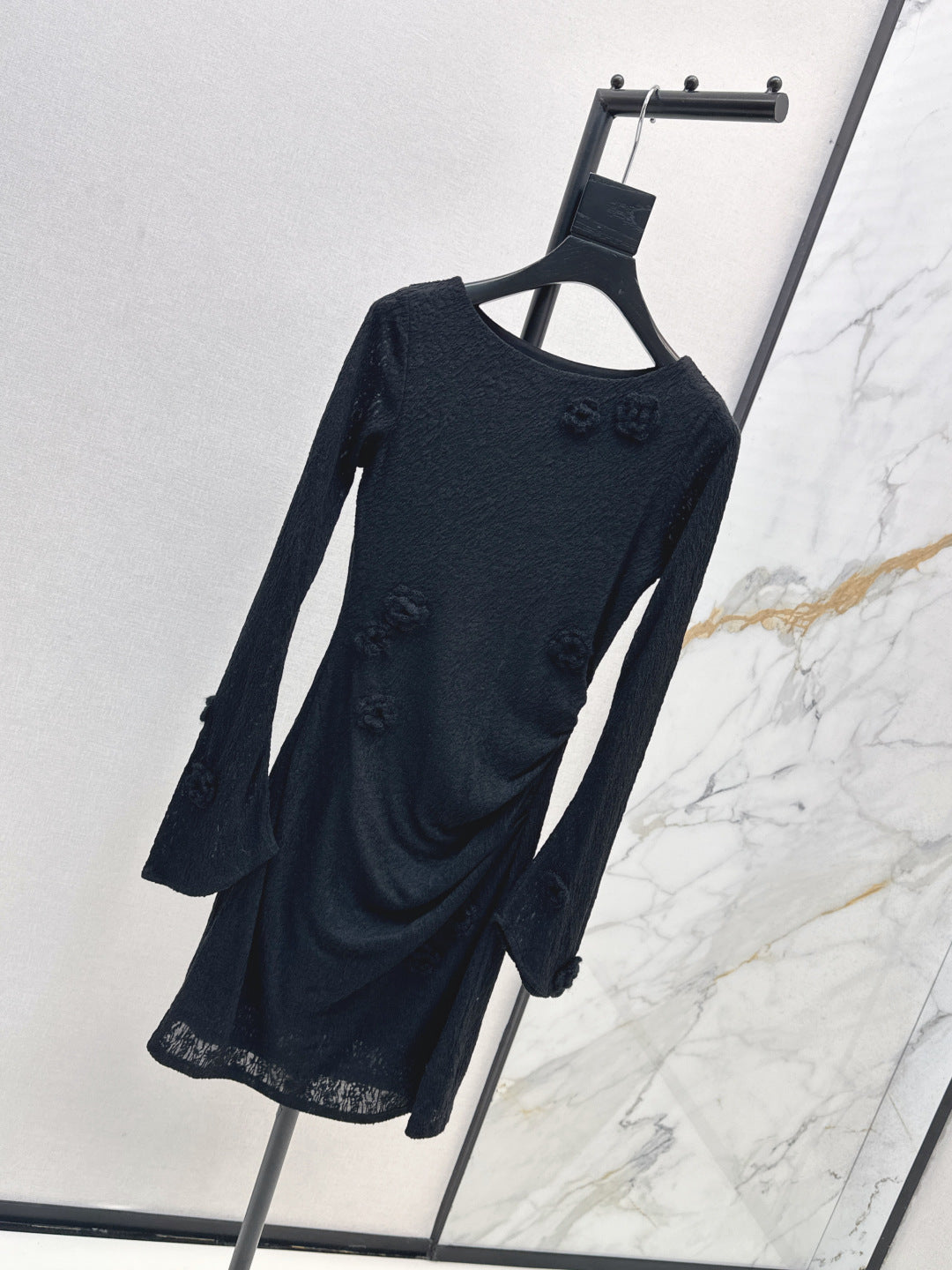 Valen New lace dress