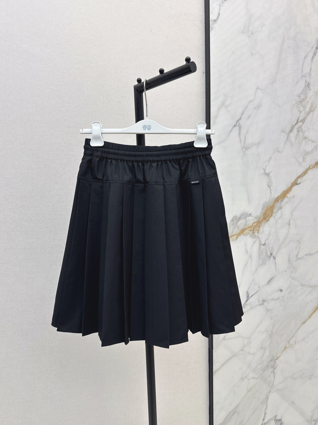 Monc New pleated skirt