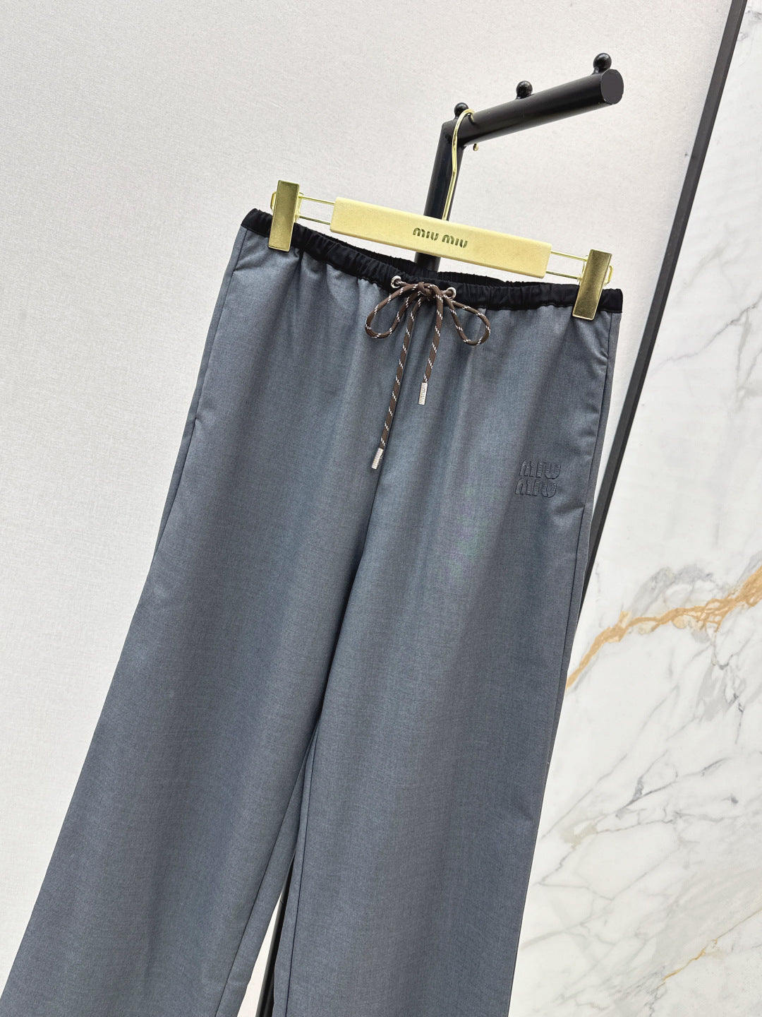 Miu New drawstring straight-leg pants