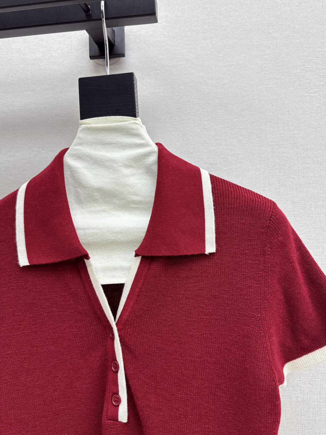 Max New short-sleeved sweater