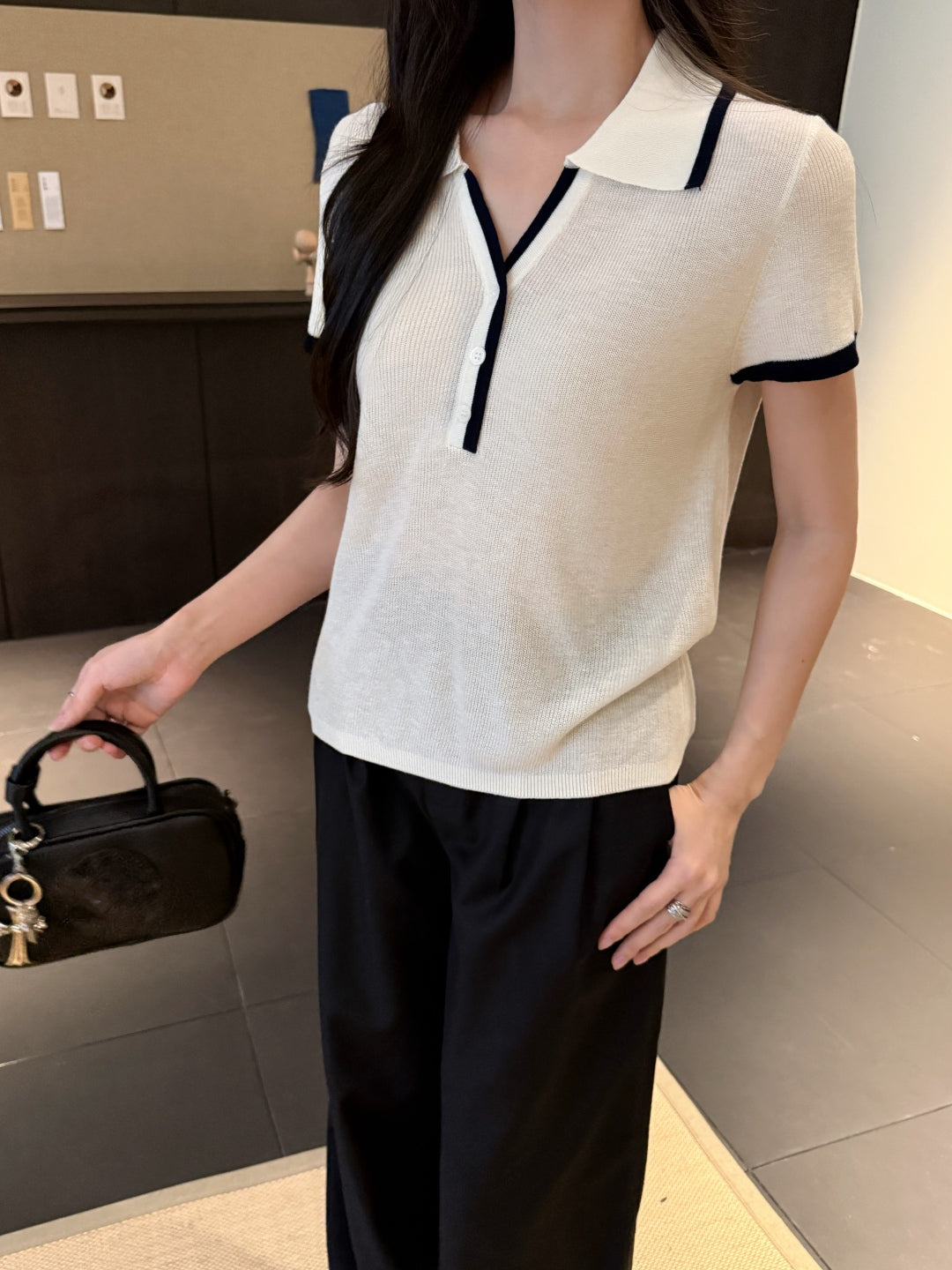 Max New short-sleeved sweater