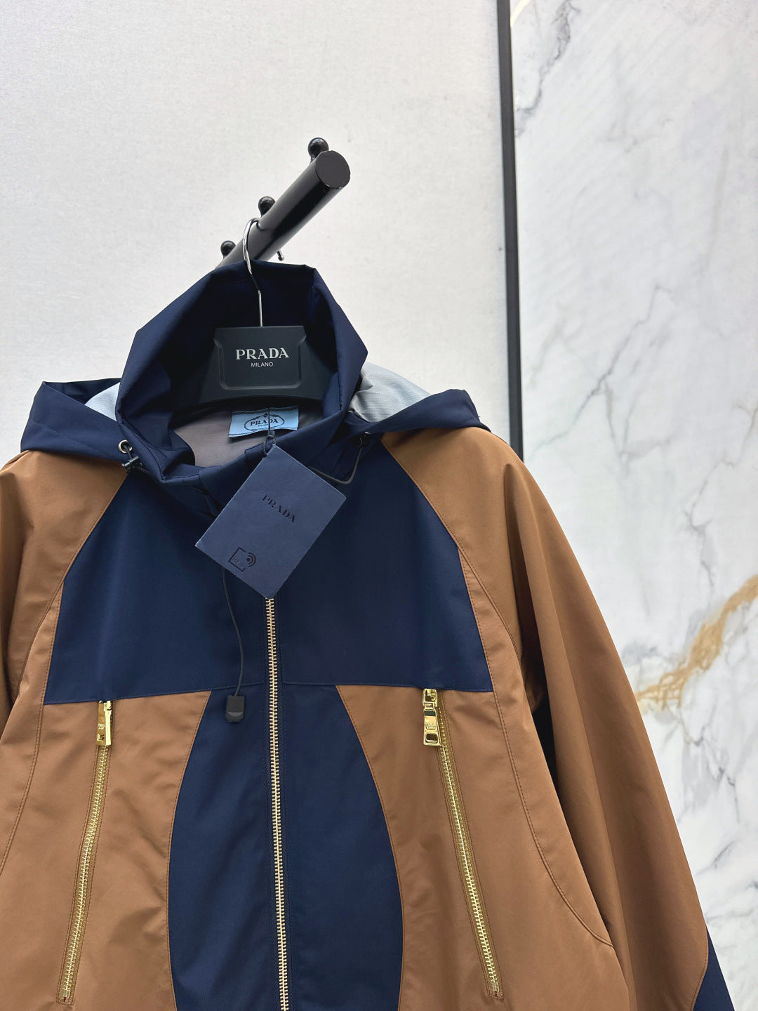 Pra New Hit the hooded jacket