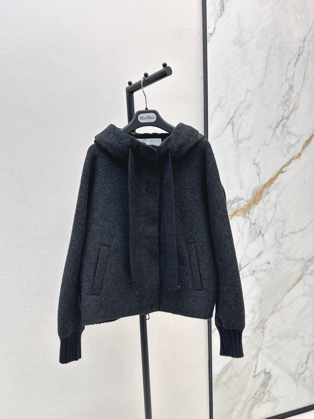 Max New hooded down jacket