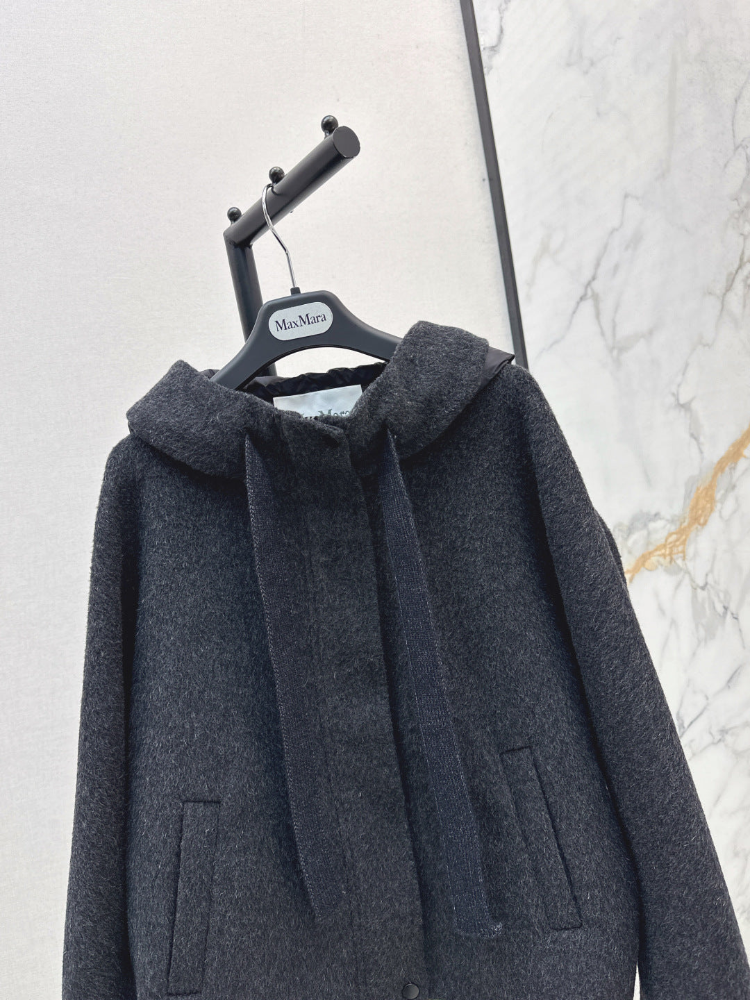 Max New hooded down jacket