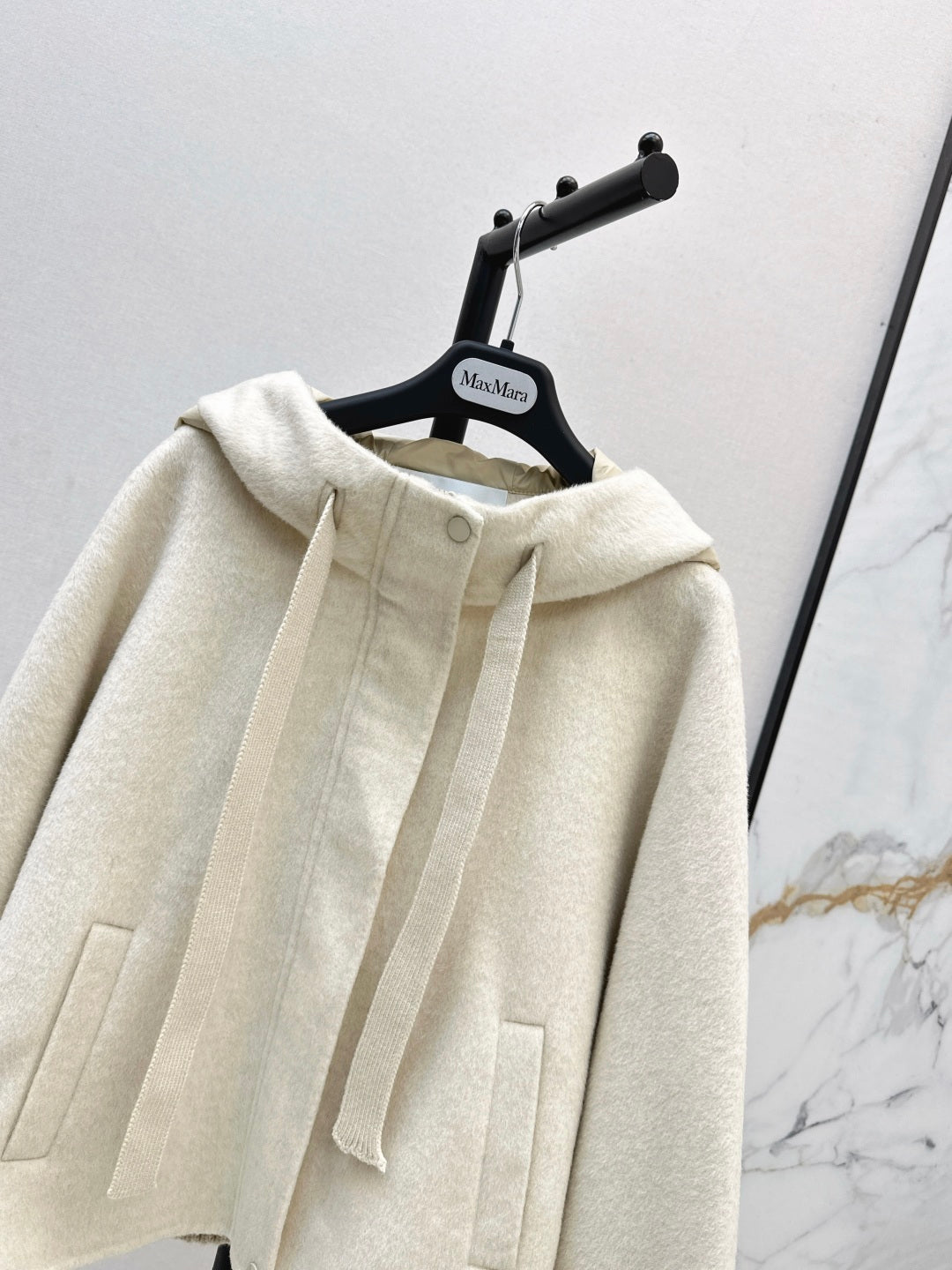 Max New hooded down jacket