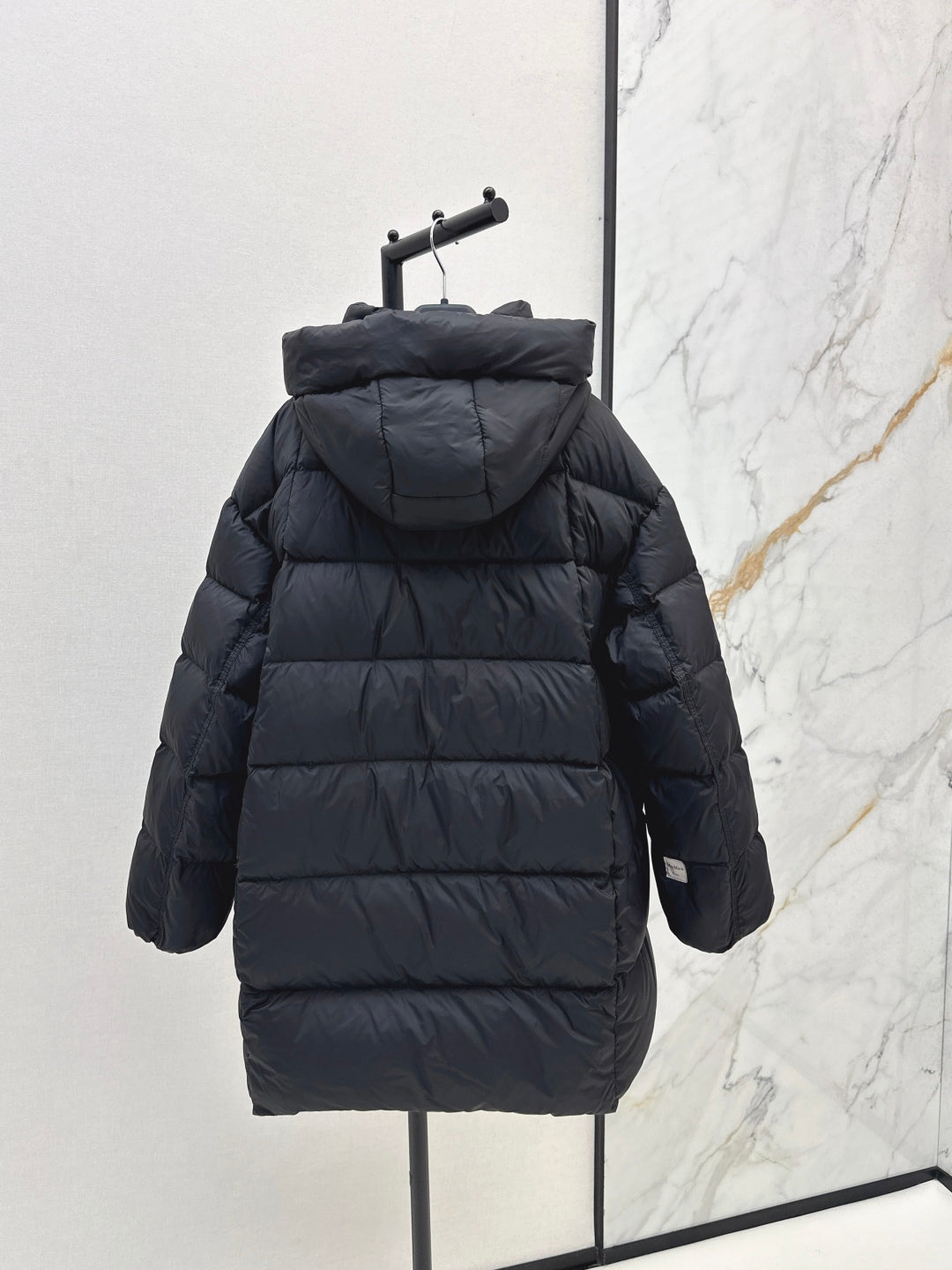 Max New hooded mid-length down jacket