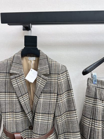 Brune New plaid suit
