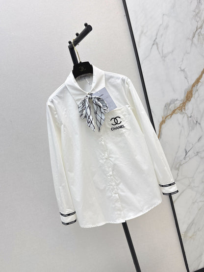 Chan New scarf-decorated shirt