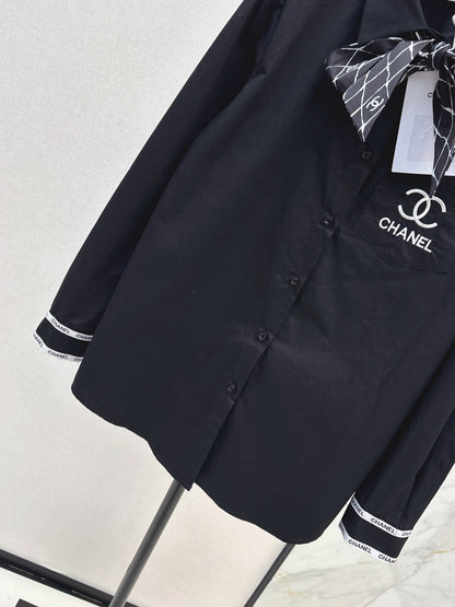 Chan New scarf-decorated shirt