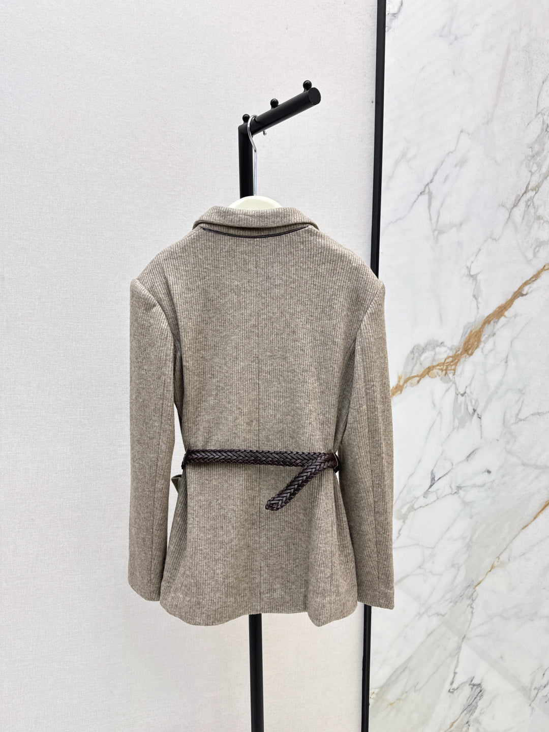 Brune New belt blazer