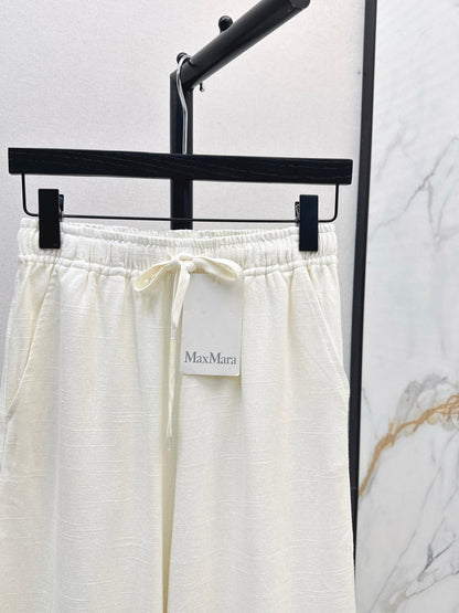 Max New embroidery suit