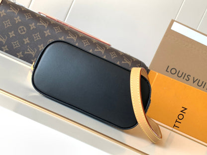 New 💯 ladies' bags