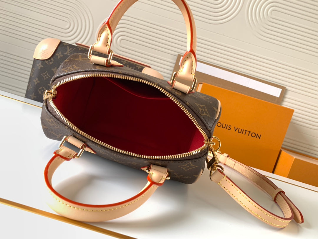 New 💯 ladies' bags