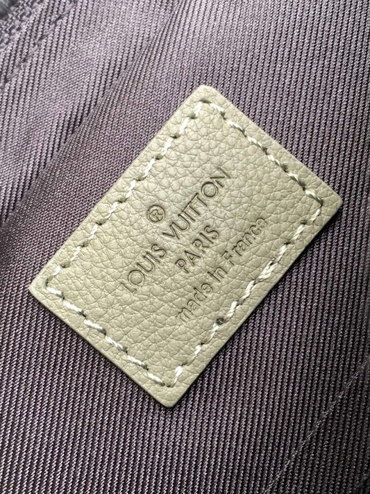 New 💯 ladies' bags