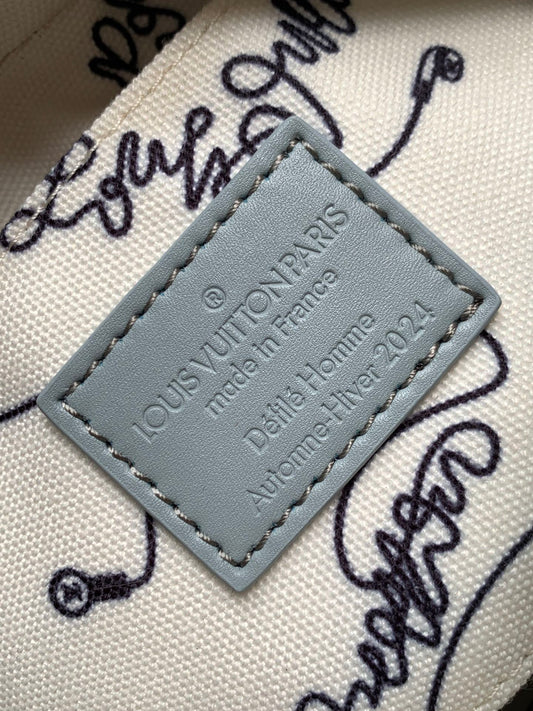 New 💯 ladies' bags