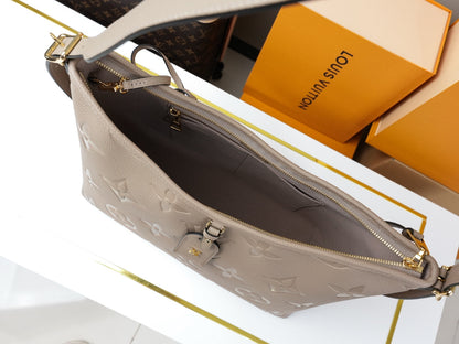 New 💯 ladies' bags