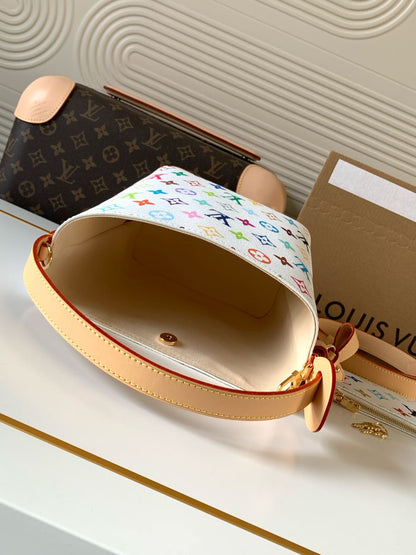 New 💯 ladies' bags