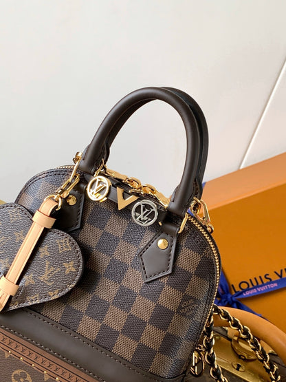 New 💯 ladies' bags