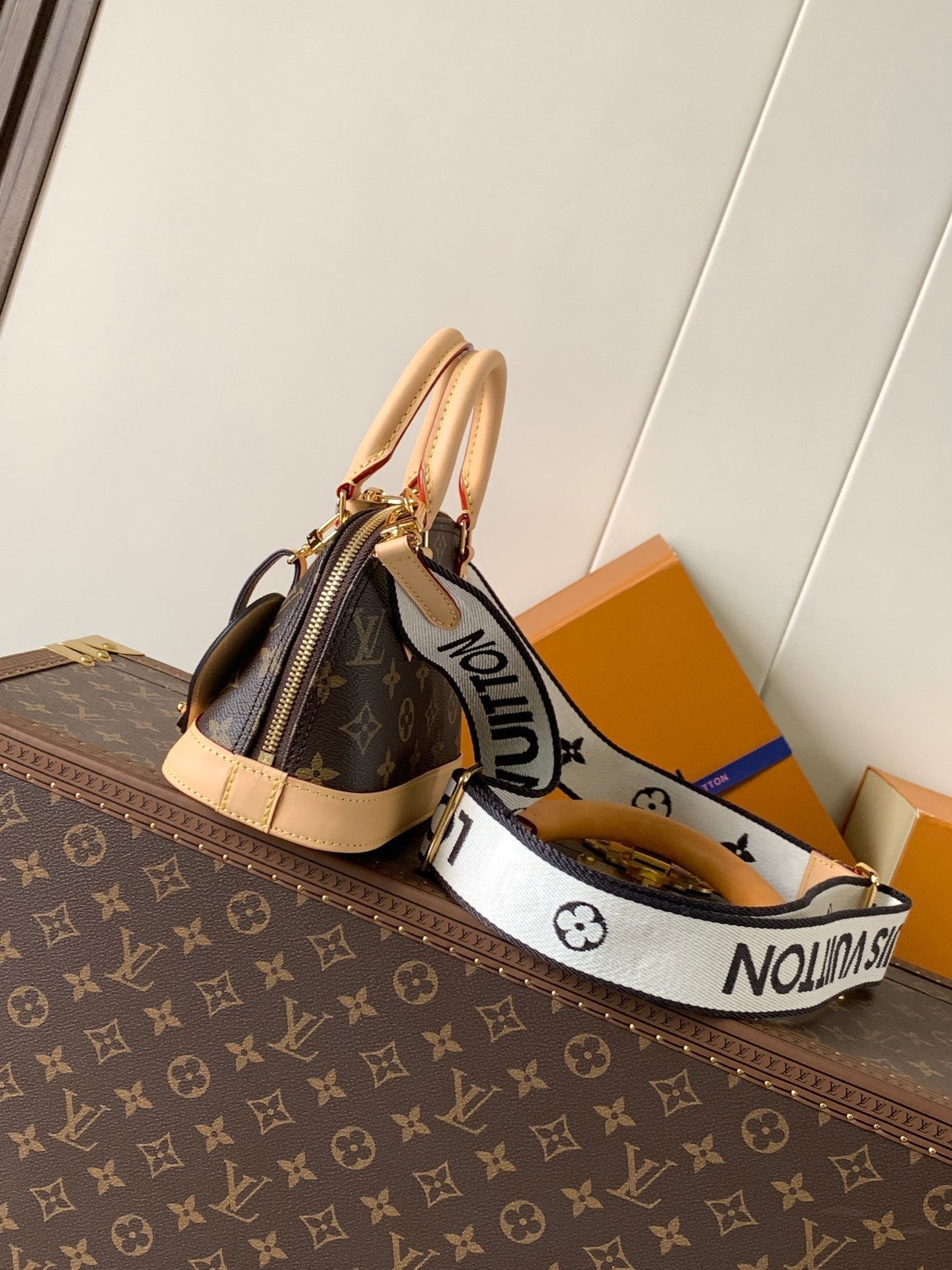 New 💯 ladies' bags