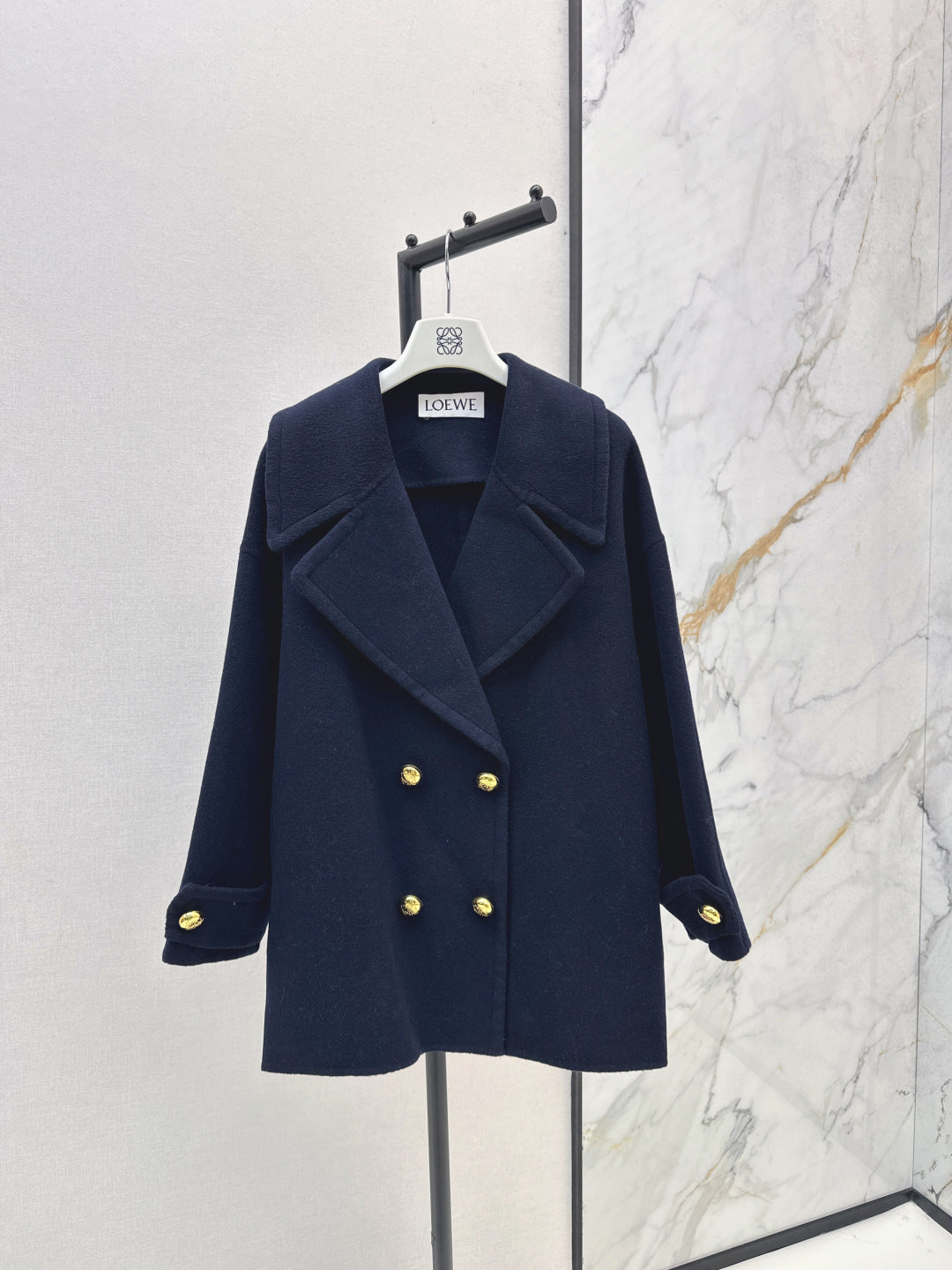 Loe New mid-length coat