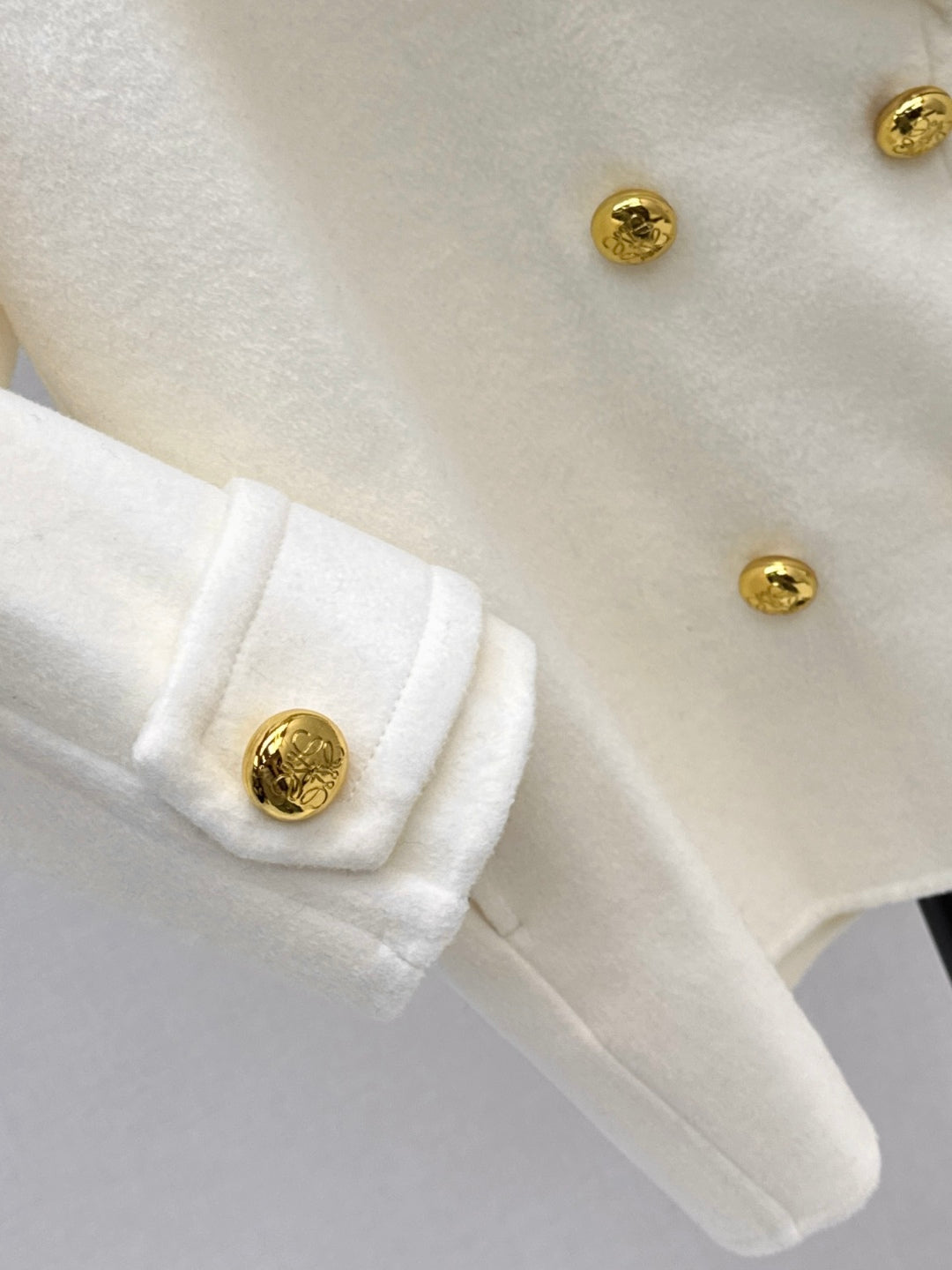 Loe New mid-length coat