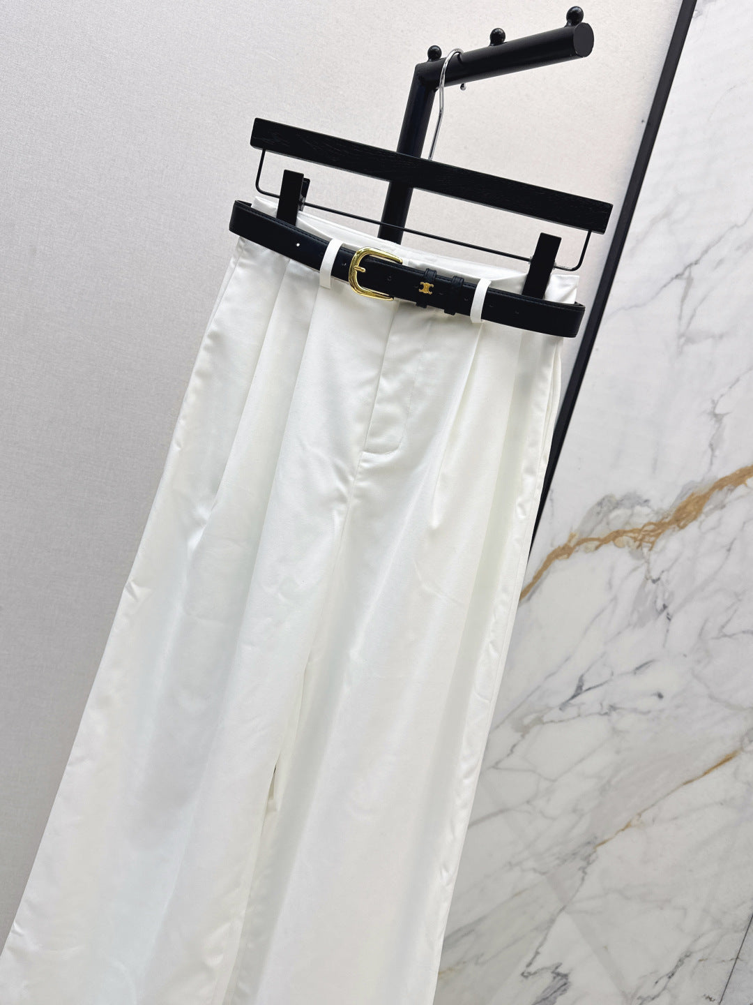 Celi New Straight pants