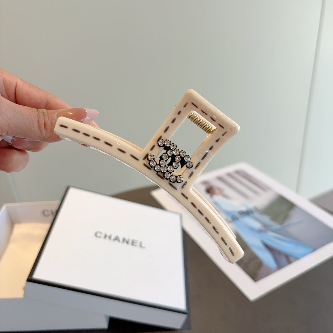 Chan High-looking one-word gripper