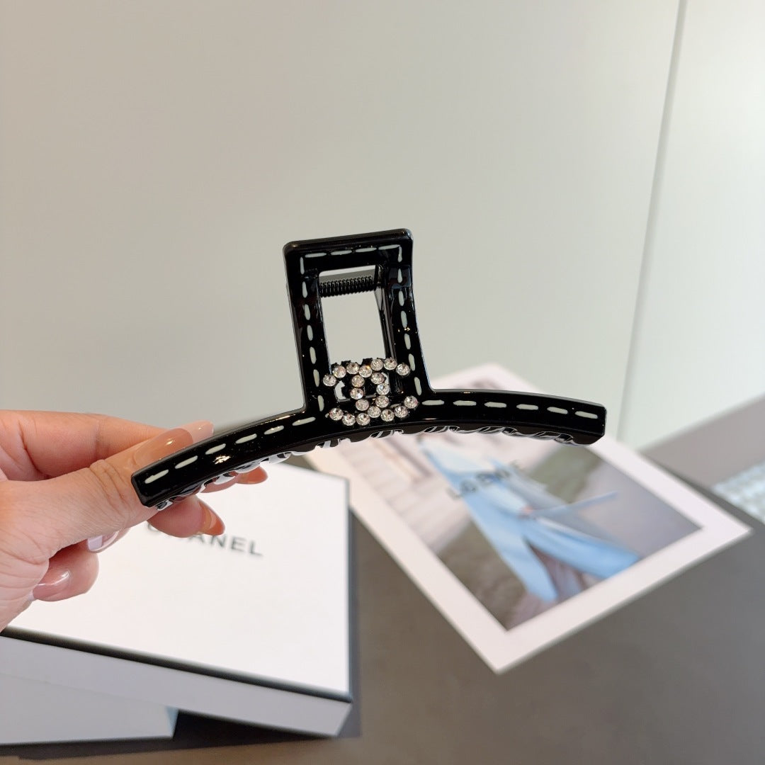 Chan High-looking one-word gripper