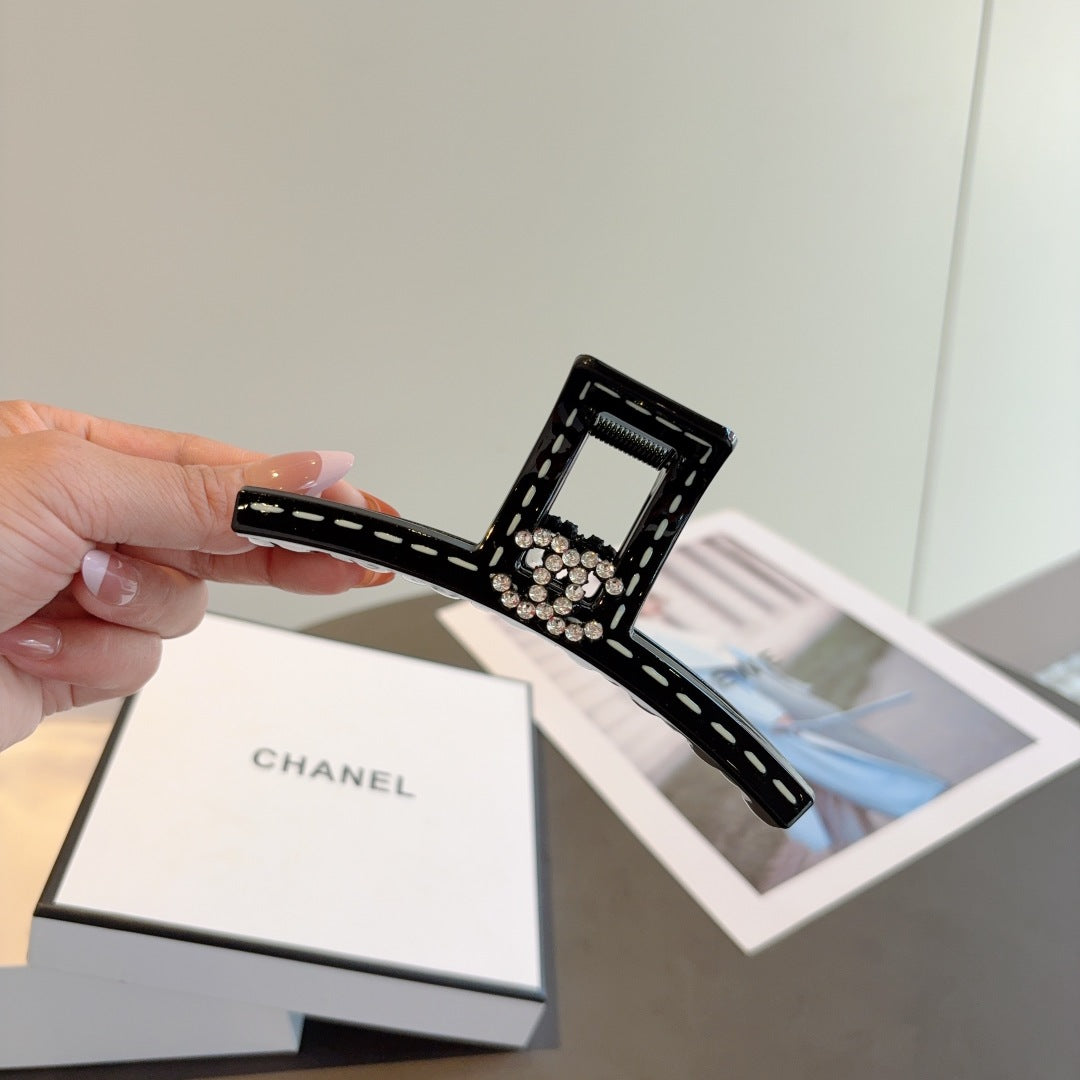 Chan High-looking one-word gripper