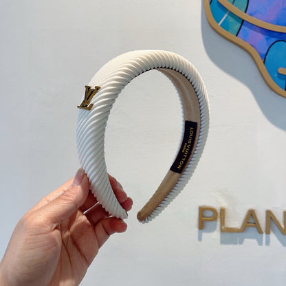 Louis New striped hair clip