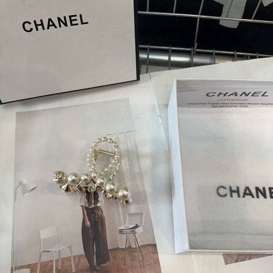 Chan The latest popular style of small fragrance, heavy-duty pearl gripper