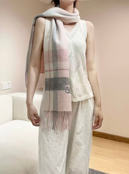 Chan Classic simple double c logo double-sided cashmere scarf