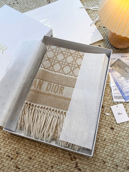 CD New style 100% cashmere scarf with cannage pattern