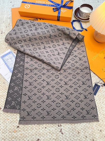 Louis classic scarf