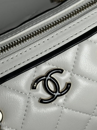 New 💯 ladies' bags