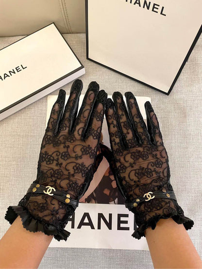 Chan Latest lace mesh fashion gloves