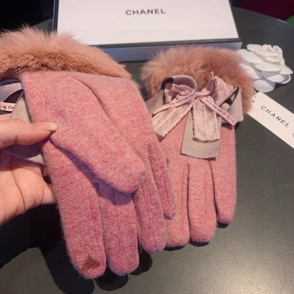Chan Autumn and winter lazy rabbit fur wool gloves