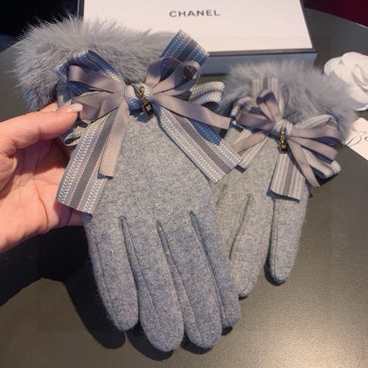 Chan Autumn and winter lazy rabbit fur wool gloves
