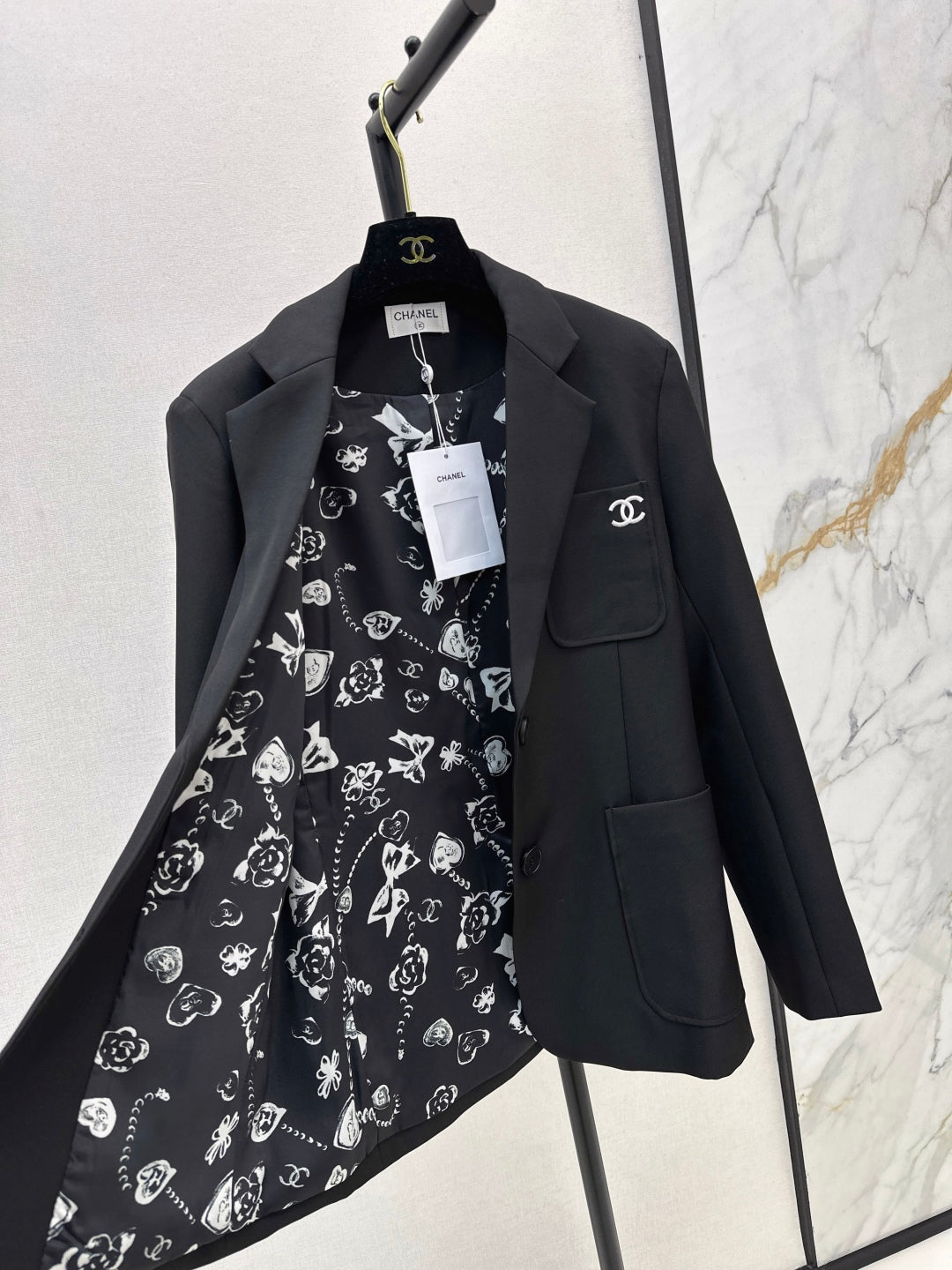 Chan New Brooch Blazer