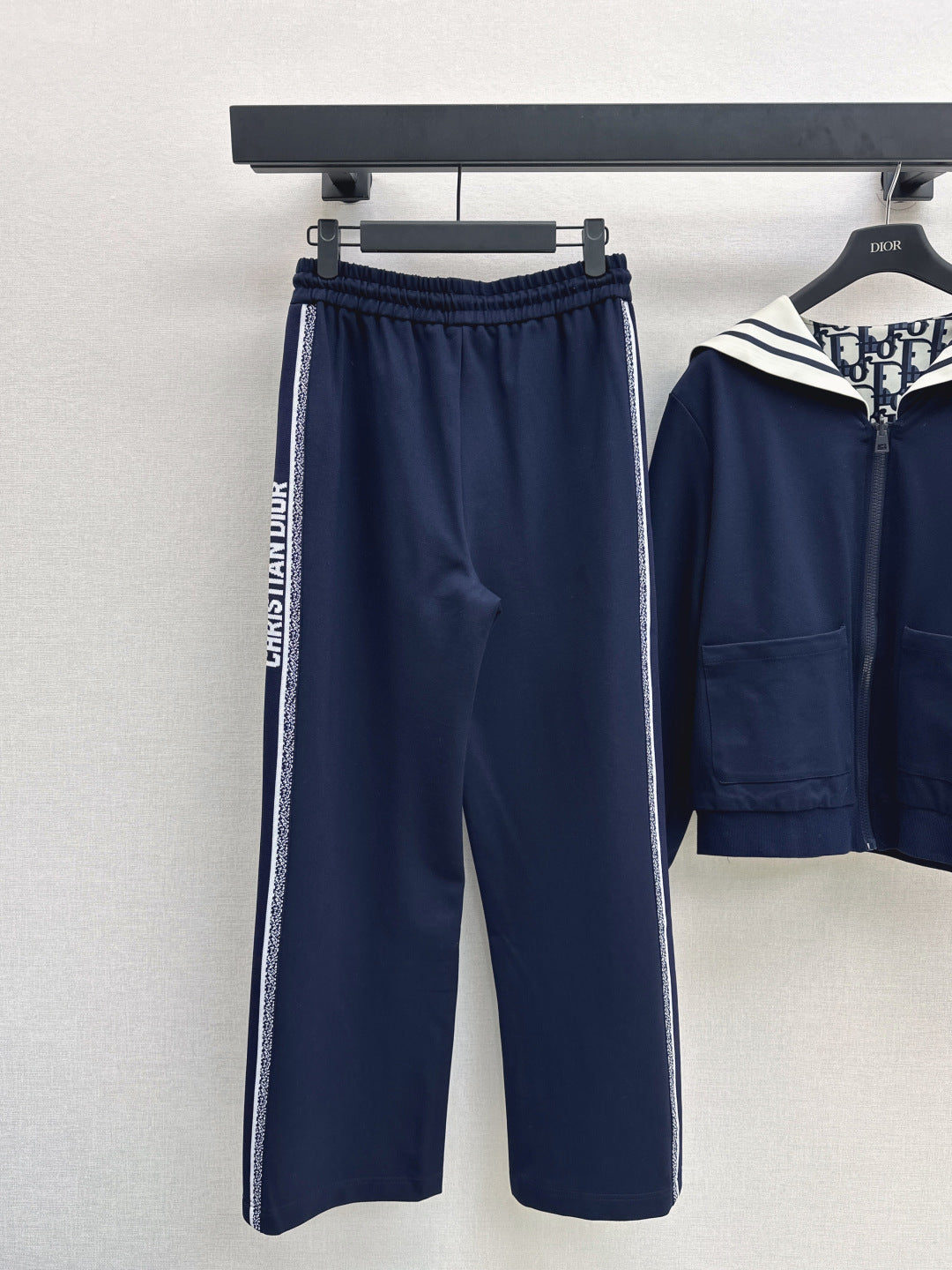 CD New presbyopia suit