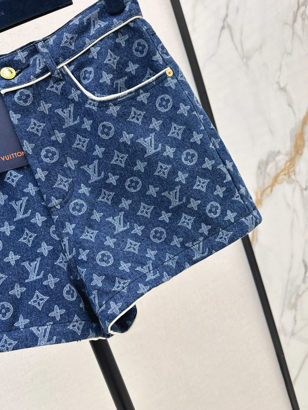 Louis New jacquard shorts