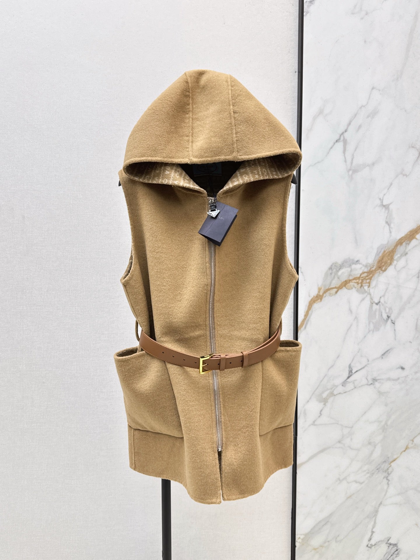 Pra NEW Hooded wool vest